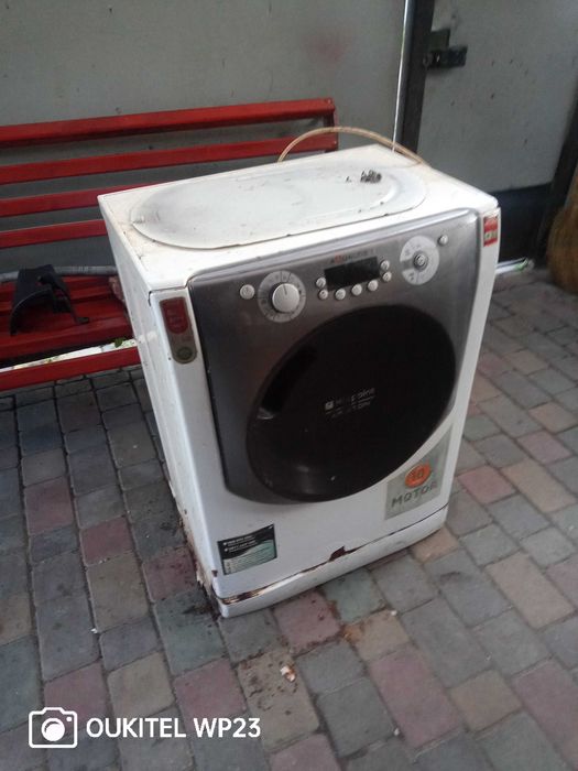 4оригінальні запчастини для пральної машини Hotpoint-Ariston серії Aqualtis.