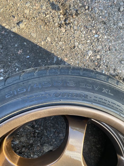 Диски Borbet T 9J с резиной Nokian 215/45 R16 4/100