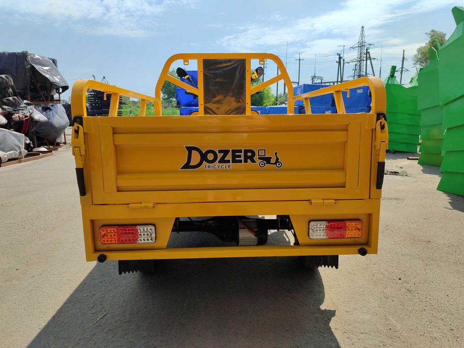 Электро грузовой Трицикл Дозер 1200 ватт на 650 кг