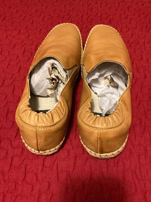 Alpercatas castanhas em pele, n.º 40