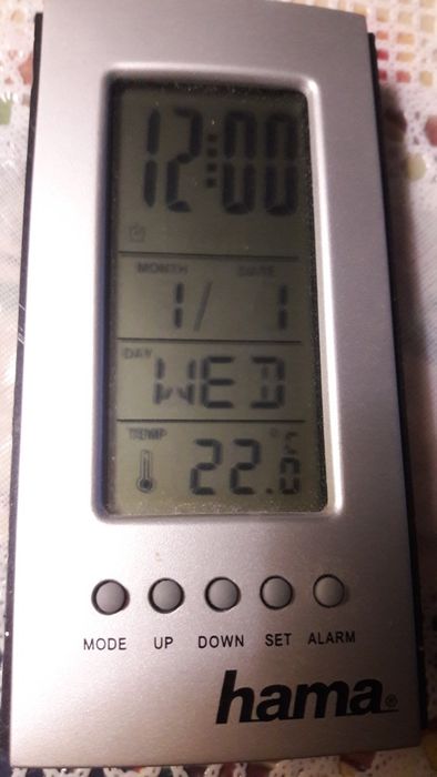 Цифровий LCD термометр