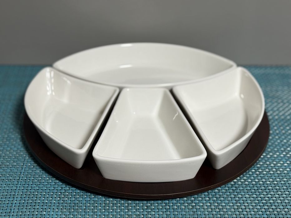 Менажниця на деревяній підставці.31см.