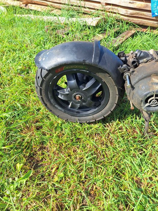 Silnik piaggio 2t 50 na części