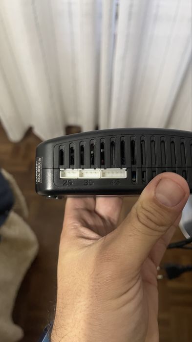 Carregador de baterias SkyRc e430