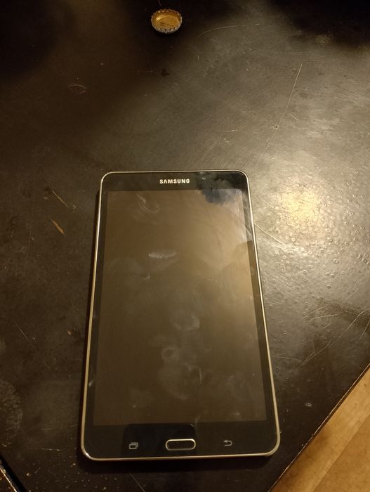 Witam mam do sprzedania tablet Samsung na części