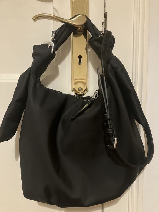 Carteira de nylon e pele, Calvin Klein. NOVA!