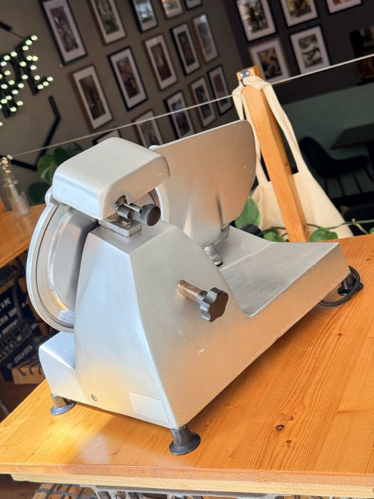 Used Slicer507438407510937602