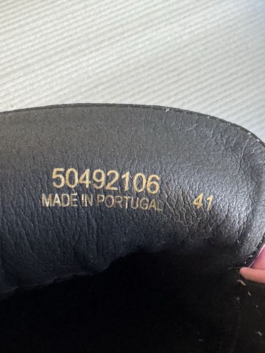 Лофери бренду Hugo