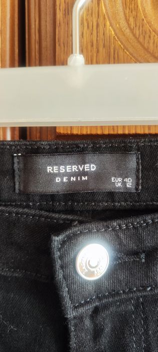 Dżinsy skinny Reserved