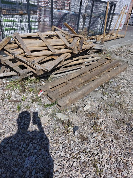 Palety uszkodzone na opał