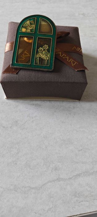 Broszka Vintage z szuflady babci