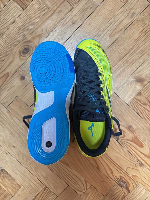 Кросівки для настільного тенісу Mizuno Wave Medal 7. 44 розмір.