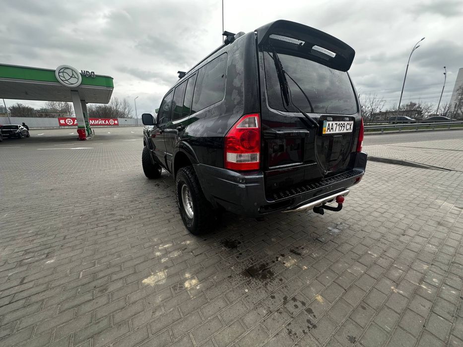 Mitsubishi Pajero Wagon 3.0 бензин Автомат