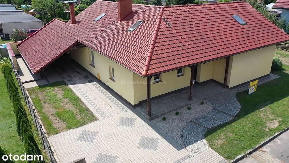 Dom z ogrodem na sprzedaż !!!