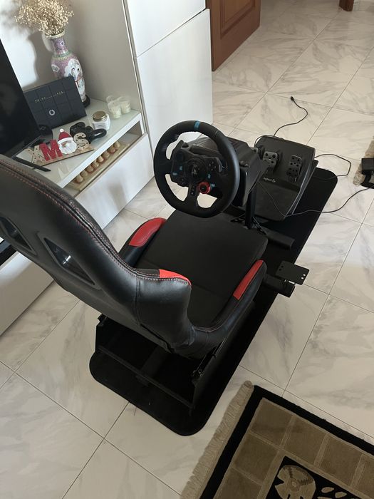 Playseat + Logitech g29