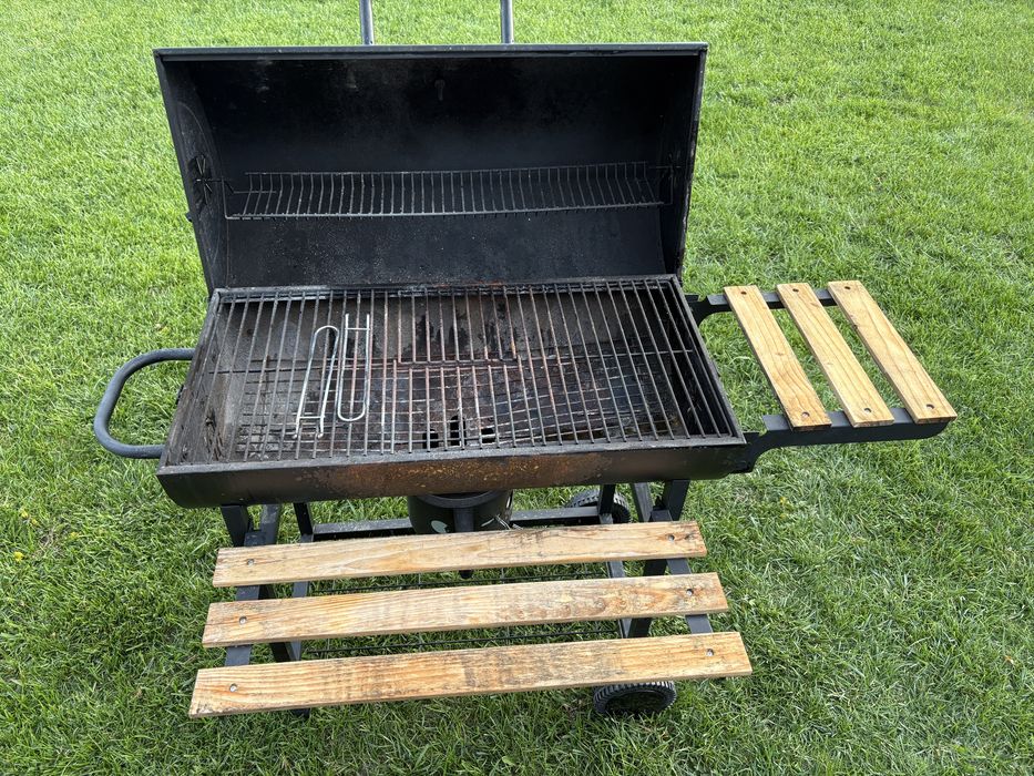 Grill węglowy beczka