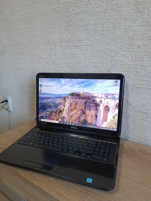 Ноутбук DELL рабочий AMD A8 3500M SSD