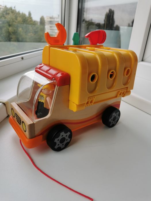 Машина на мотузочці