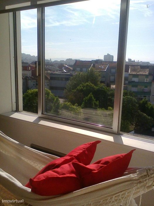 Estúdio - localizado em Santo Ildefonso Porto