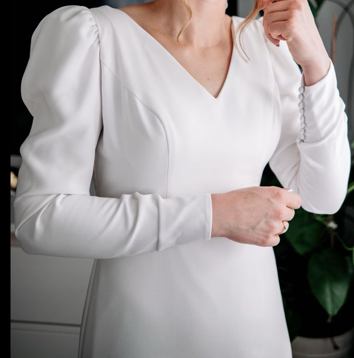 Suknia ślubna - gładka, prosta