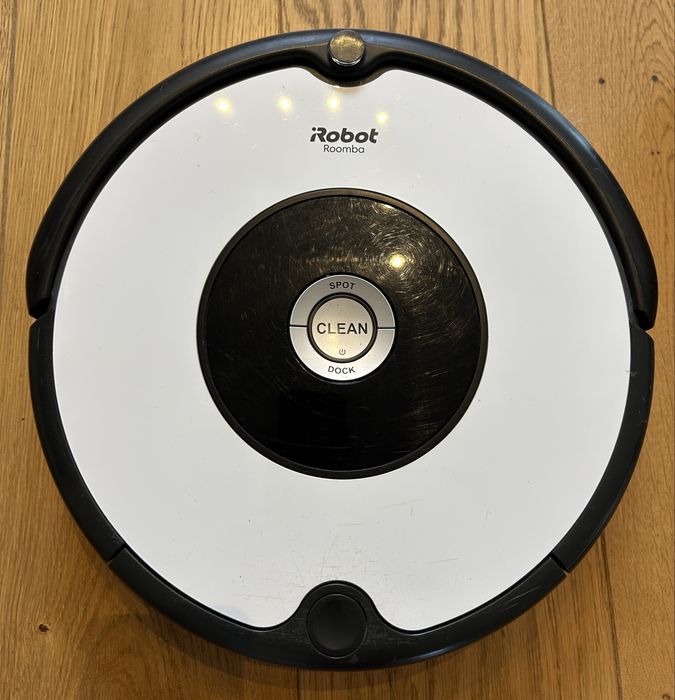 IRobot Roomba 605 i dodatkowa stacja dokująca