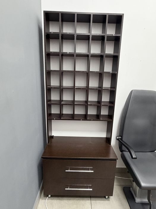 Стіл письмовий