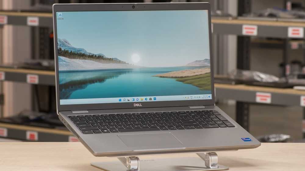 DELL PRECISION I7 12700H 12 GERAÇAO SSD M2 512GB 2 GRAFICAS GARANTIA ATE  MAIO 2027