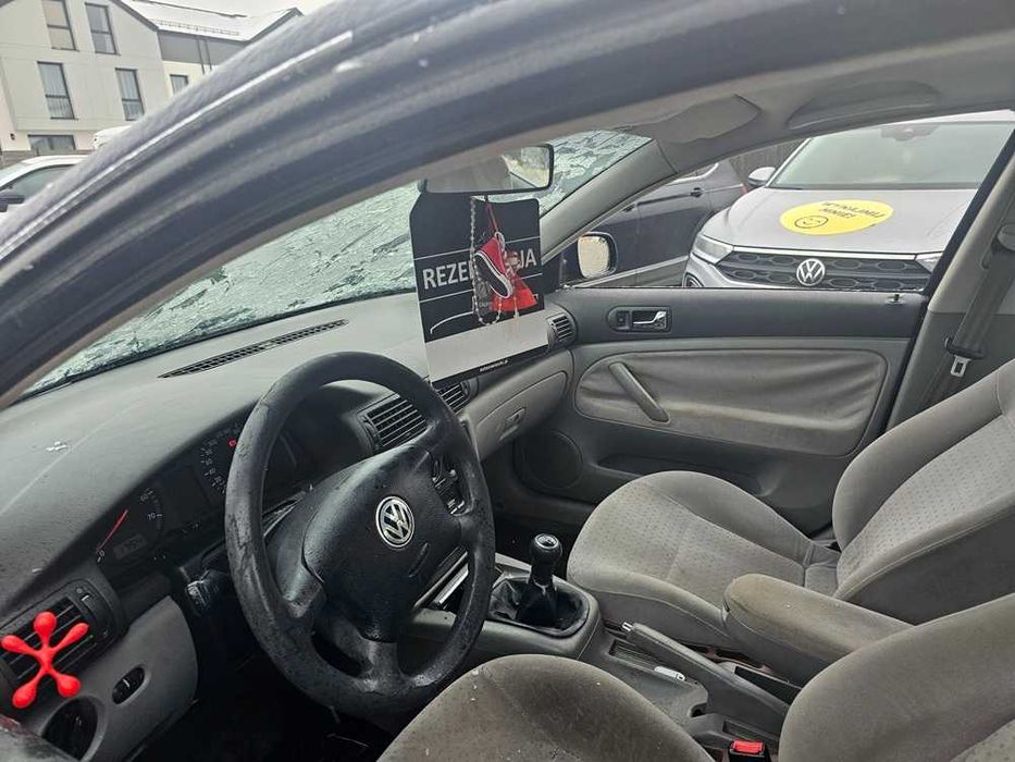 Volkswagen Passat B5 1997 rok/ 1.6 benzyna/ 101KM/ Opłaty aktualne