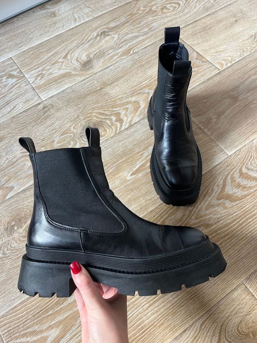 Шкіряні осінні черевики 38 розмір