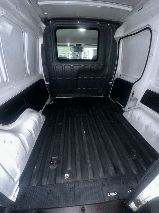 Renault kangoo comercial