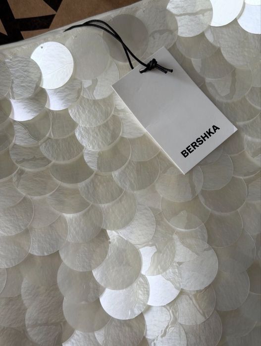 Трендова спідниця bershka з паєтками