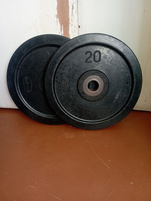 Продам грифы, блины на штангу, гири.