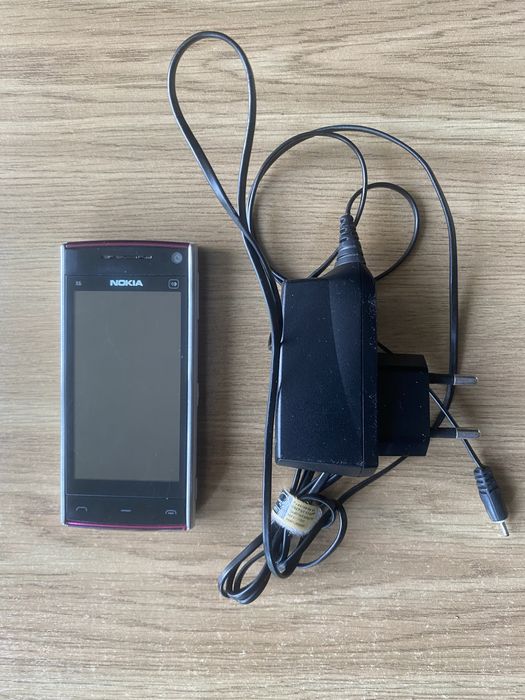 Nokia X6-00 model 2009