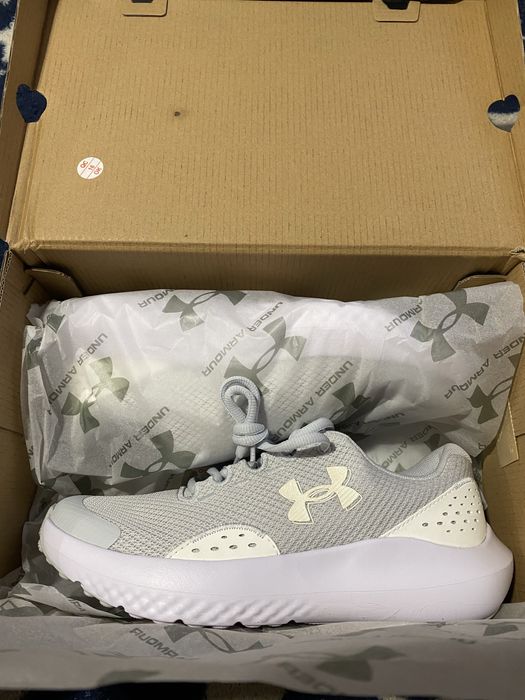 Кроссовки Under Armour 38 оригинал новые в коробке