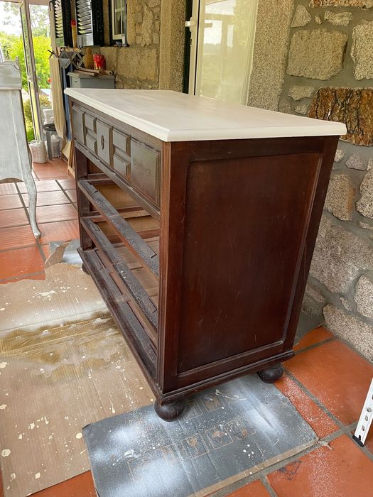 Cómoda clássica Restaurada