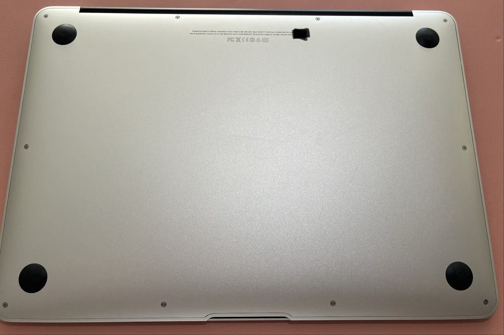 Macbook Air i5 8GB 250GB