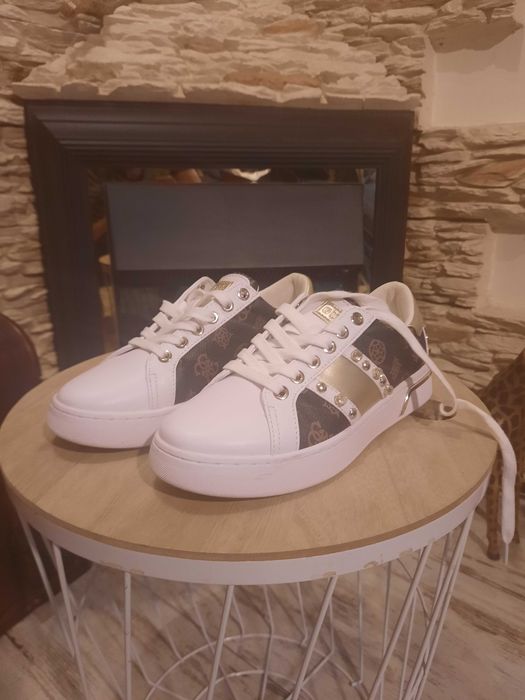 GUESS sneakersy jak nowe