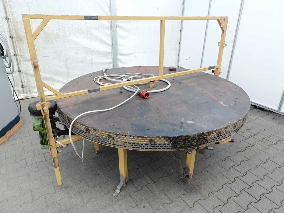 Stanowisko spawalnicze PIAP robot KUKA spawarka KEMPPI