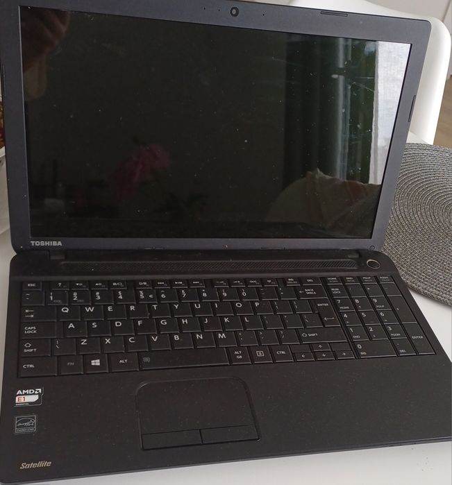 Laptop Toshiba windows 10 odczytuje płytypłyt