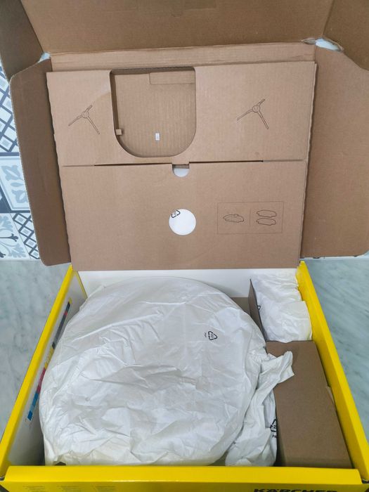 Robot sprzątający Kärcher RCV 3 biały