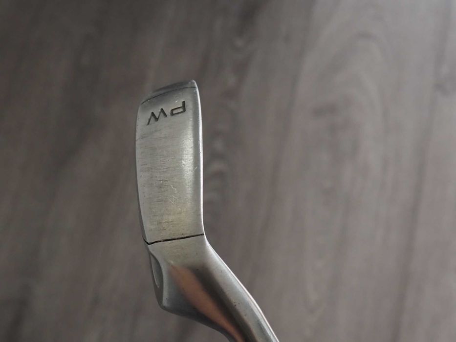 Kij do golfa Dynatour DX370 Iron PW Pitching Wedge Idealny na 1szy Kij