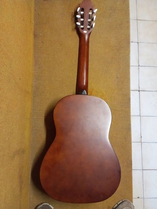 Guitarra stagg classica bonita