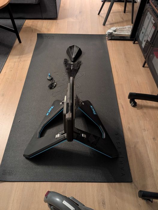 TACX NEO 2T Smart Zestaw Premium + Kaseta, Mata, Antena – Odbiór W