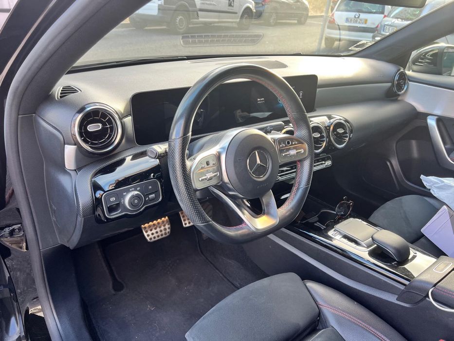Mercedes A180d AMG 2018 NACIONAL — photo 3
