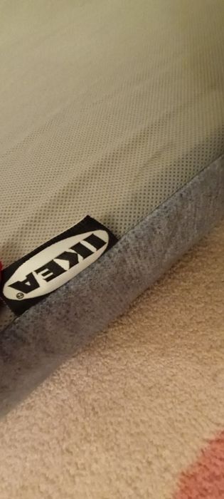 Colchão de solteiro  ikeia