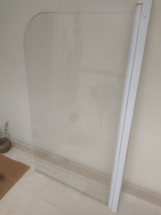 Cortina de banho em vidro para banheira