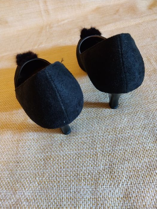 Sapatos pouco usados deixei de usar saltos