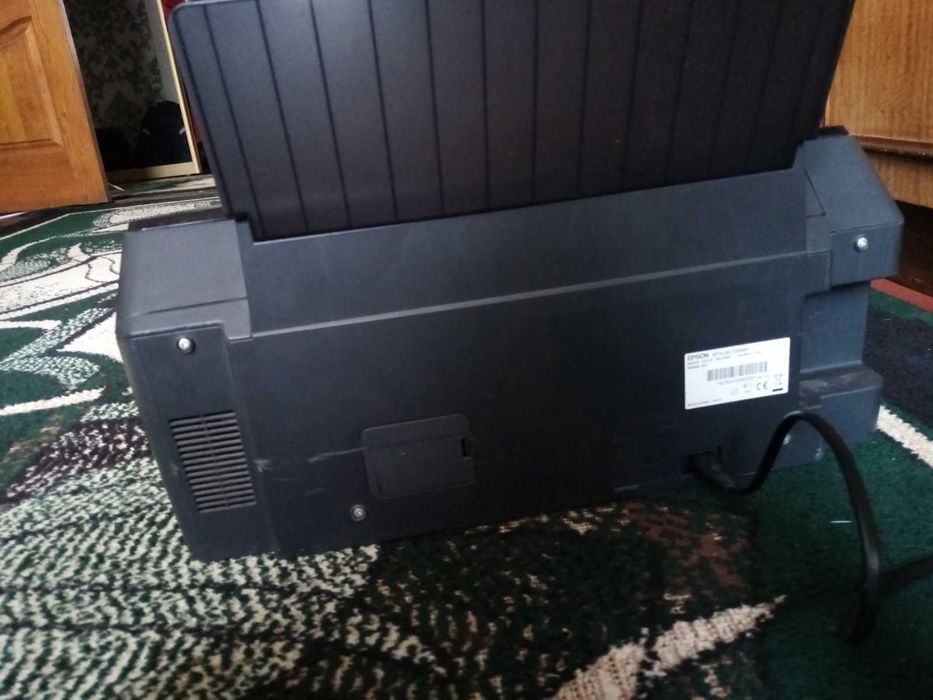 продаю принтер Epson cx4300