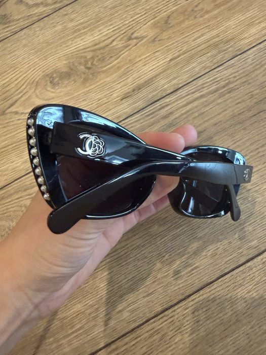 Czarne okulary przeciwsloneczne Chanel z perelkami nowe z pudelkiem
