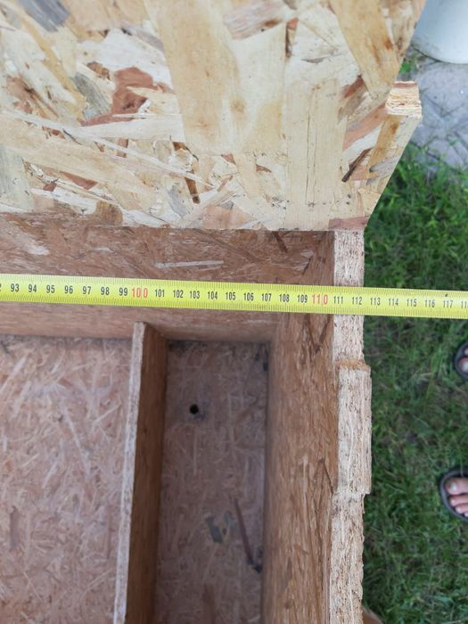 Бокс для зберігання з тирсоплити